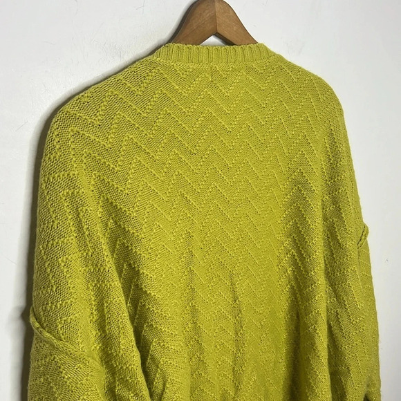 LISTICLE Chartreuse Green Popover 3/4 Button Cozy Knit Boho Sweater - Picture 6 of 11